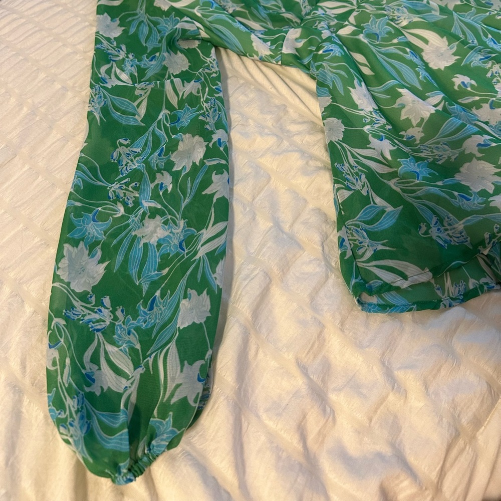 Green Floral Dress 🍀✨ - Picture 6 of 6